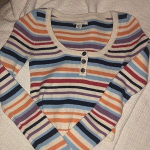 Cropped long sleeve shirt